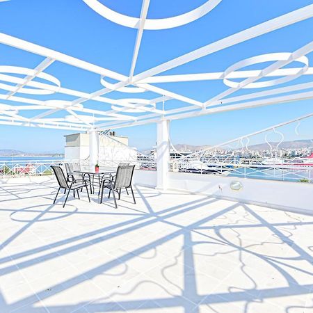 Charming Apartment With A Sea View Terrace Pireusz Kültér fotó