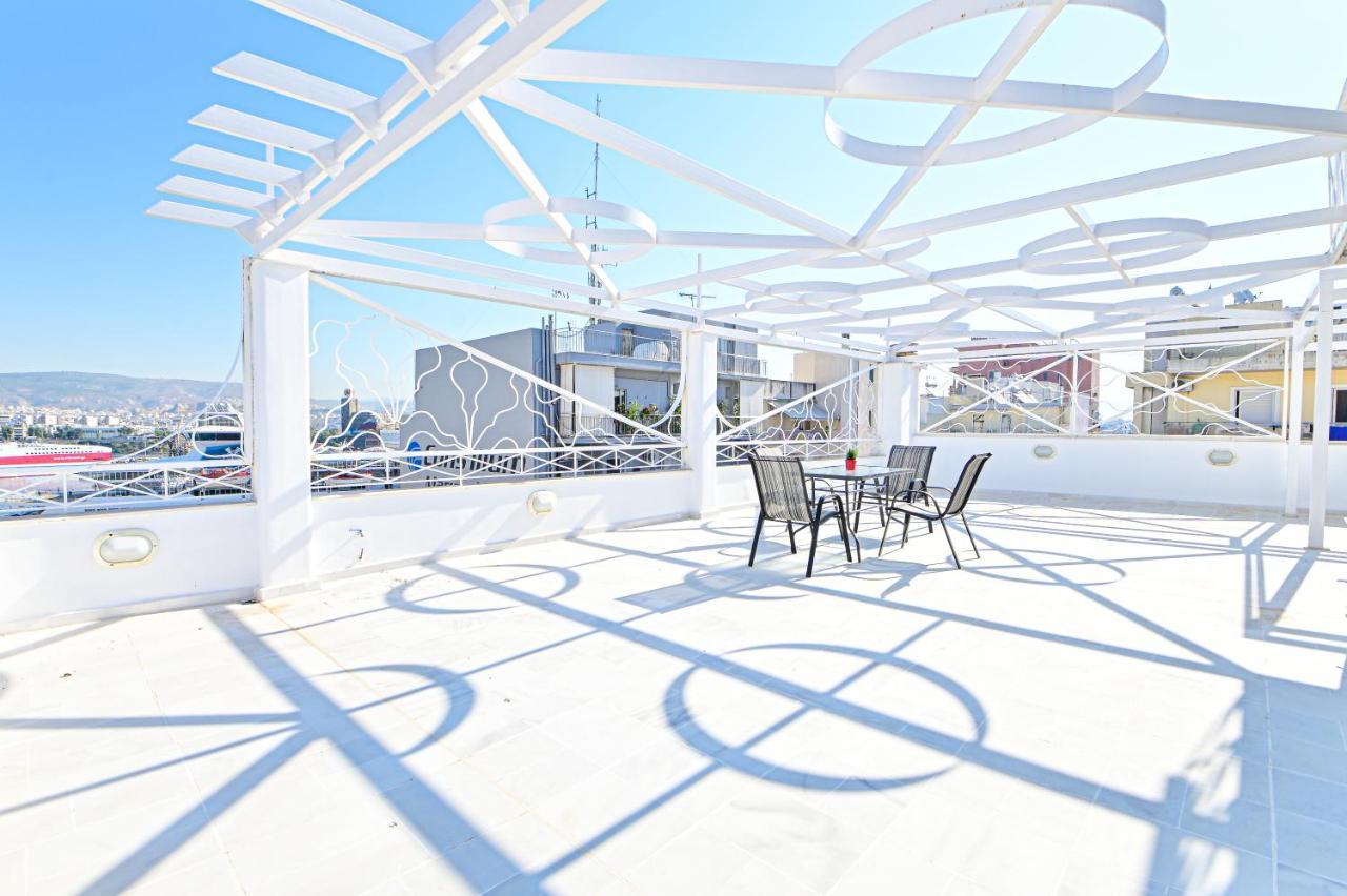 Charming Apartment With A Sea View Terrace Pireusz Kültér fotó
