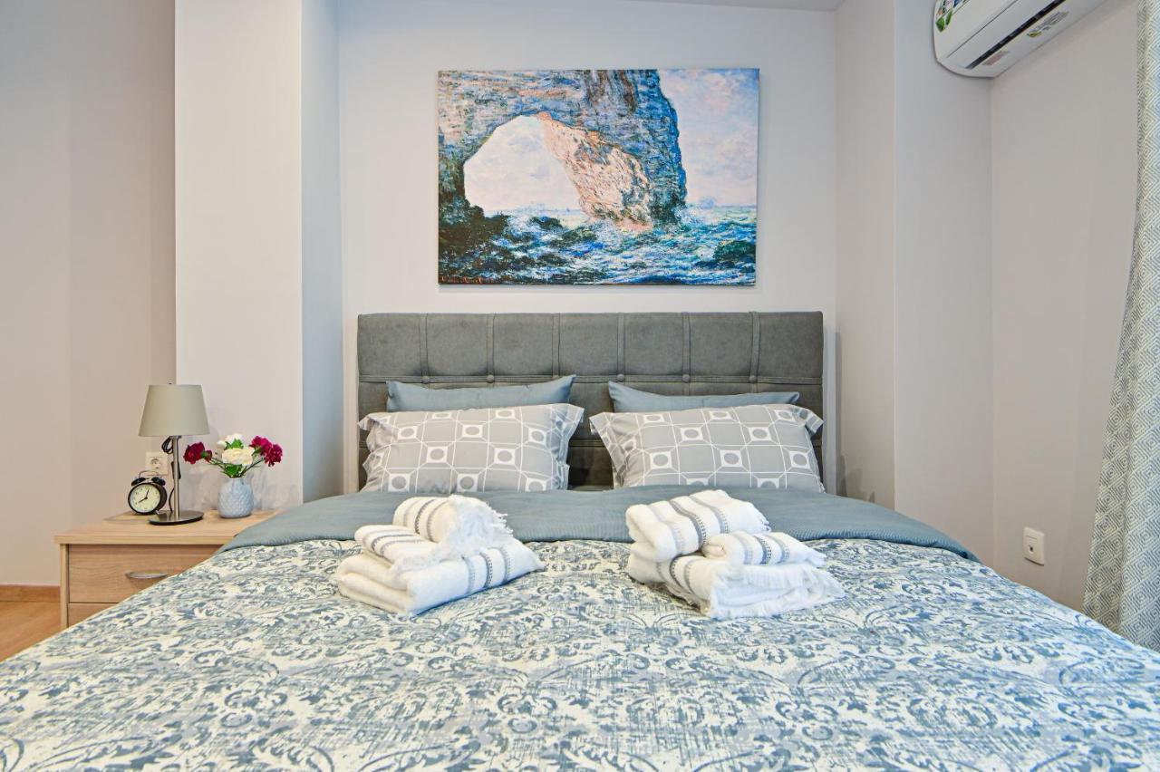 Charming Apartment With A Sea View Terrace Pireusz Kültér fotó