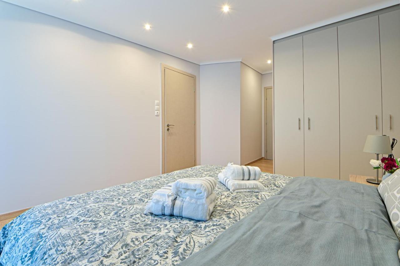 Charming Apartment With A Sea View Terrace Pireusz Kültér fotó